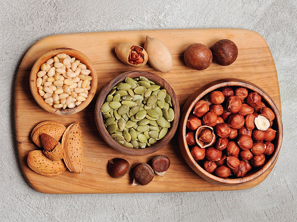 Which nuts are alkaline?